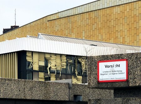 pain/t/hing – ausser Haus