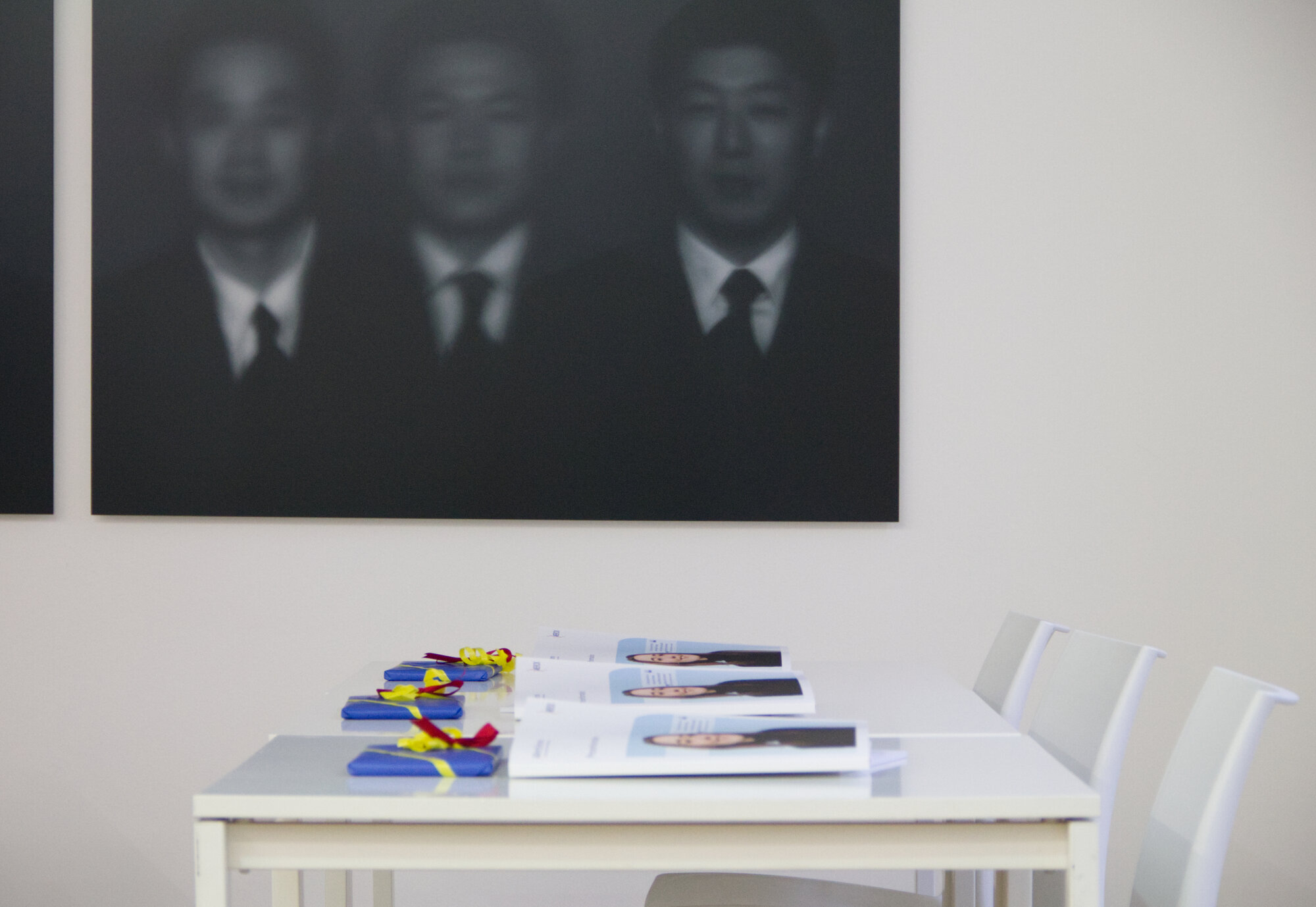 Produktvorstellung in der Galerie Bernhard Knaus Fine Art, Frankfurt